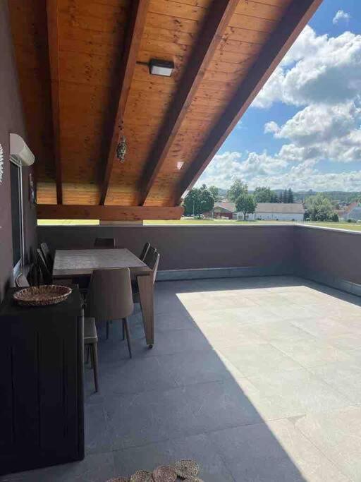 Ferienwohnung Falke Meckenbeuren Exterior foto
